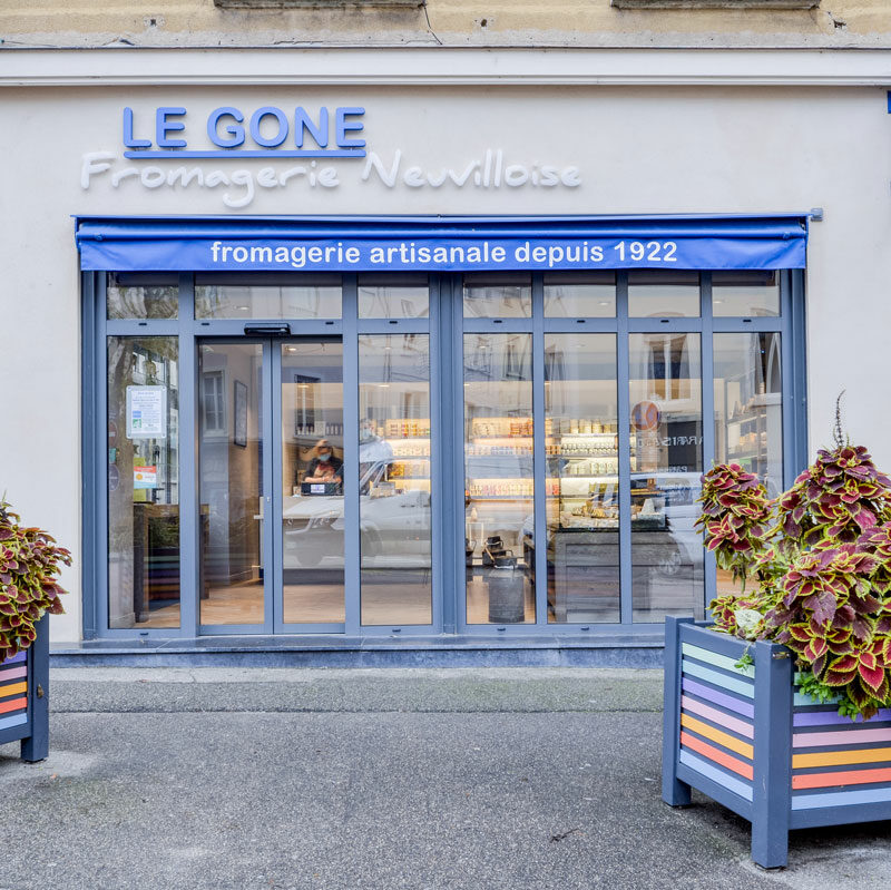 Vitrine de commerce en verre par la Miroiterie du Rhône